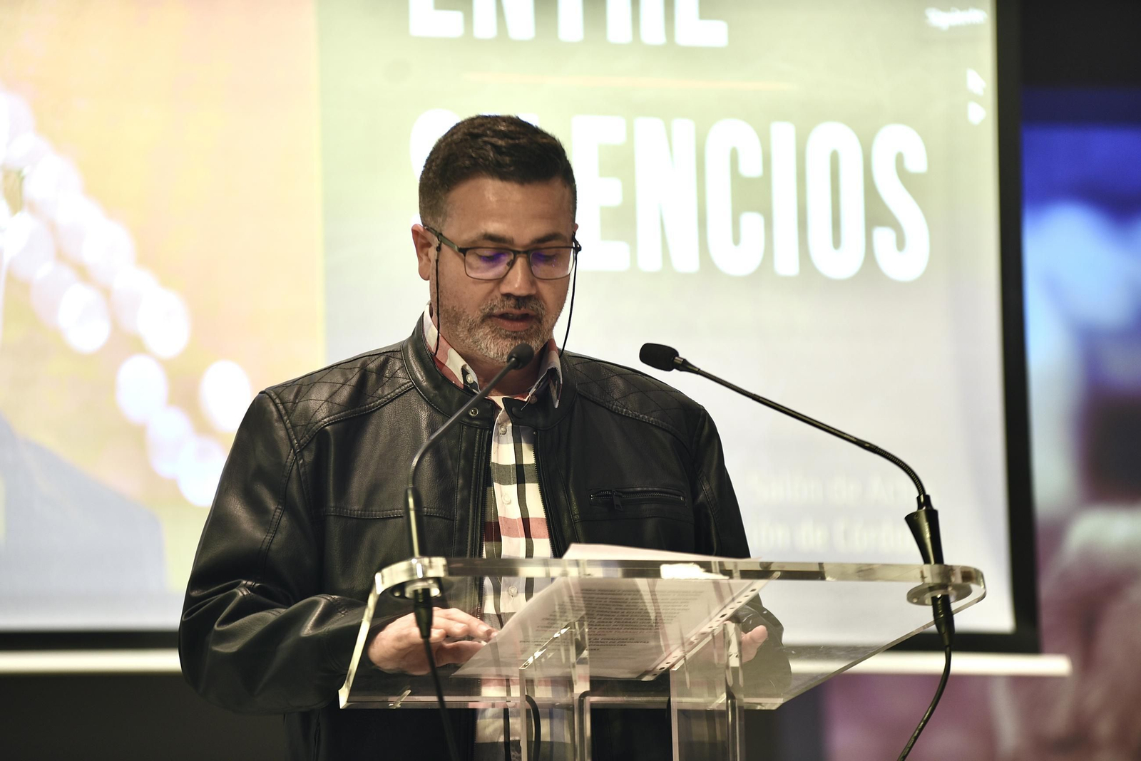 La presentación del documental 'Entre silencios, en imágenes