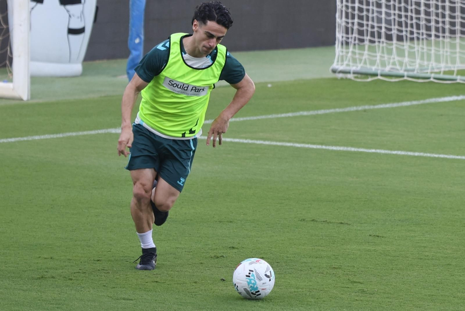 Málaga CF-Cádiz: Izan Merino sigue al margen del equipo