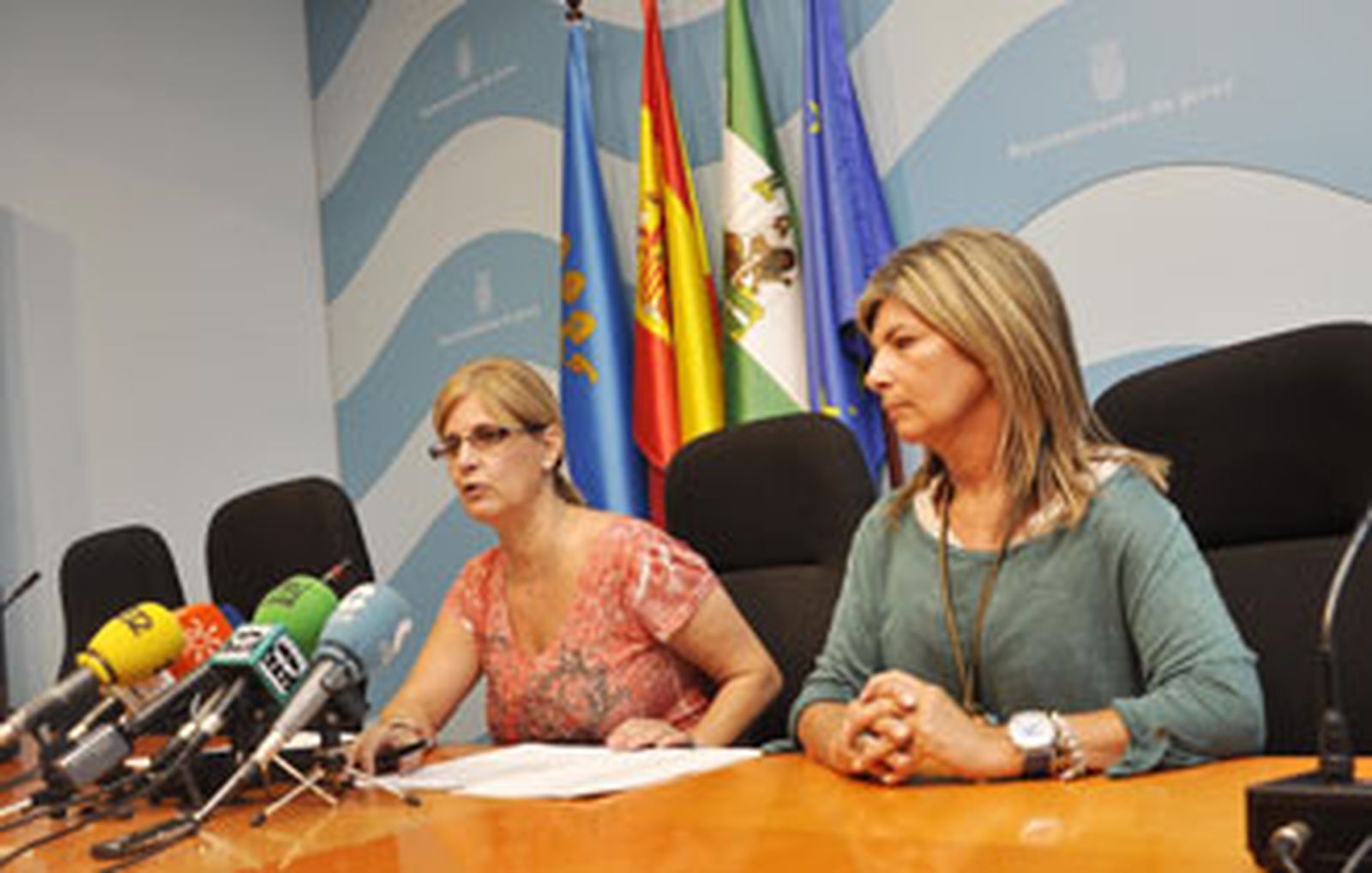 Las ONG reciben un primer pago de 150.000 euros de la deuda pendiente