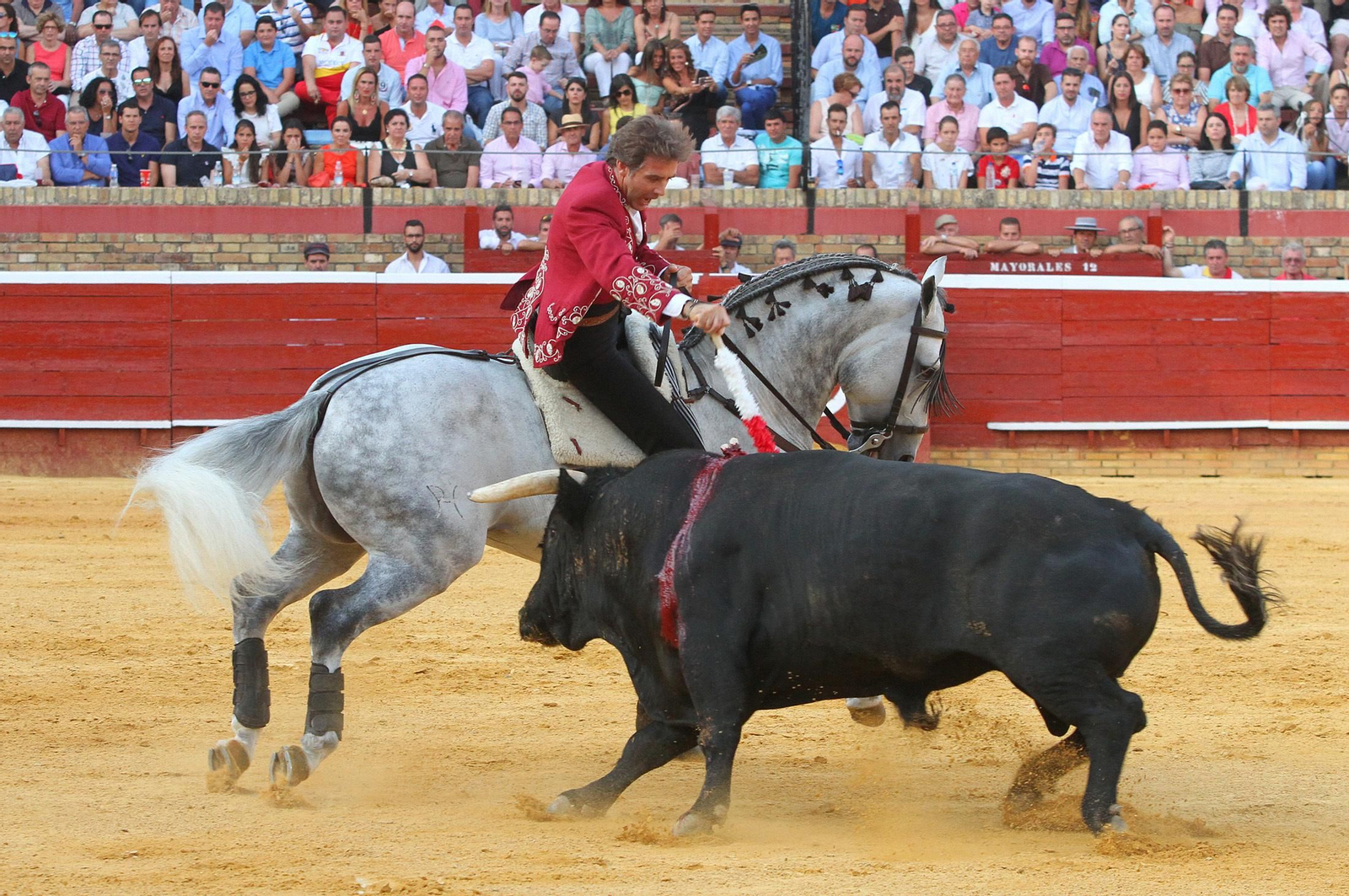 Imágenes de la corrida de rejones de Pablo Hermoso de Mendoza, Andrés Romero y Lea Vicens.