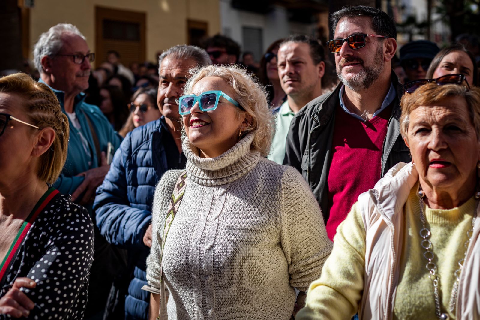 Búscate entre las mejores imágenes de la Erizada 2024 del Carnaval de Cádiz