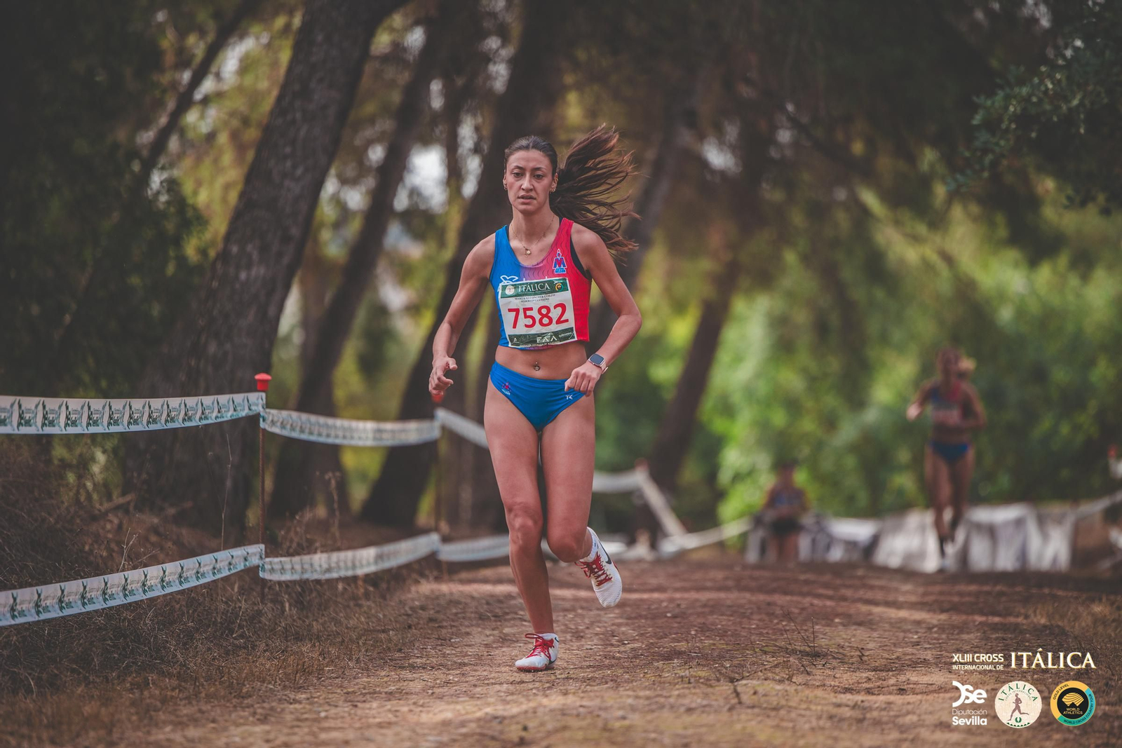 Búscate en las fotos del Cross de Itálica 2025 | 4