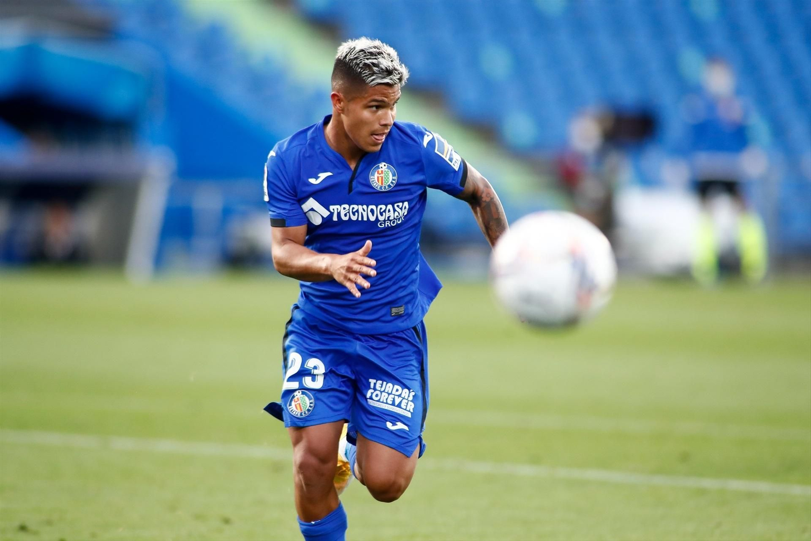 Las fotos de la carrera de Cucho Hernández