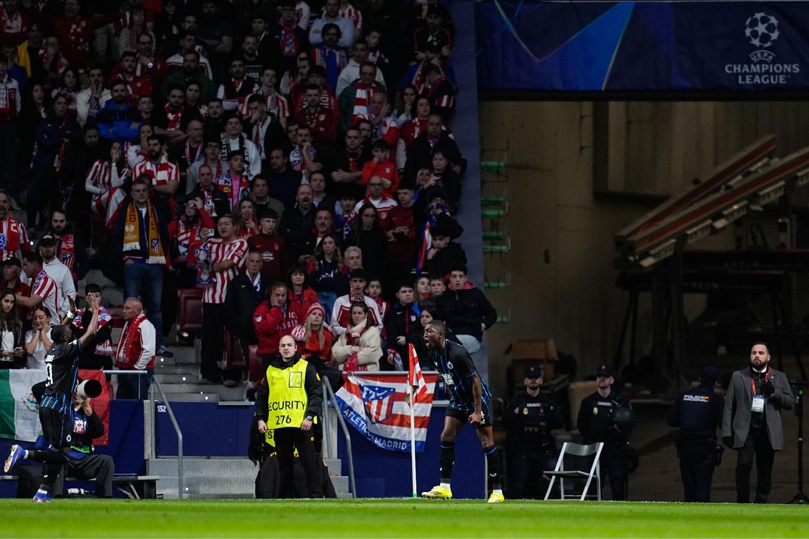 Las fotos del Atlético de Madrid - Brujas