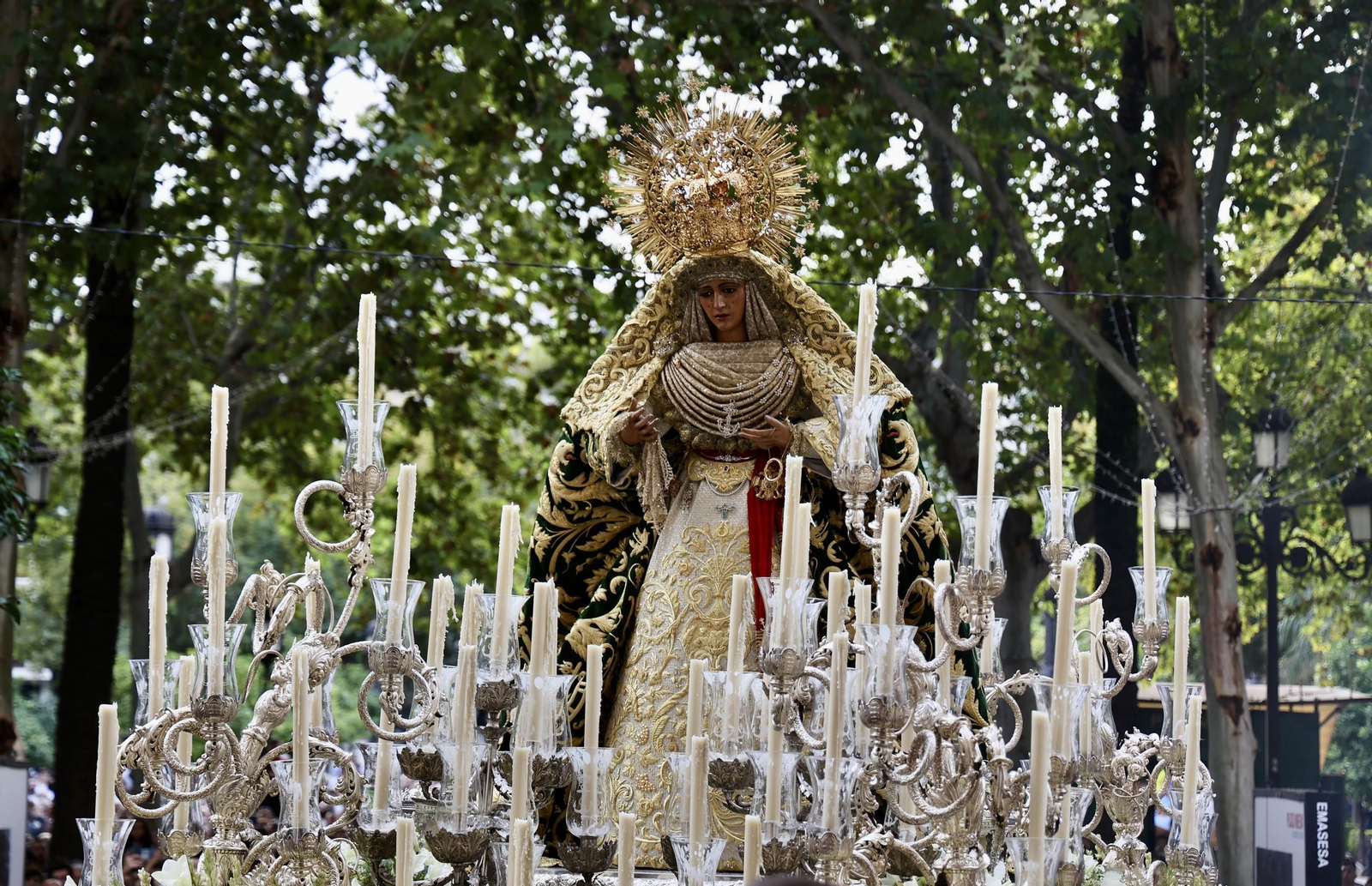 Regreso de la Esperanza a Triana