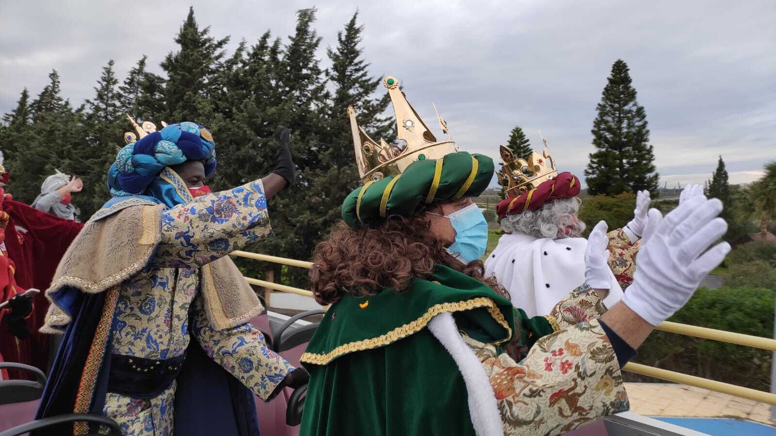 Paseo en bus de los Reyes Magos de Oriente