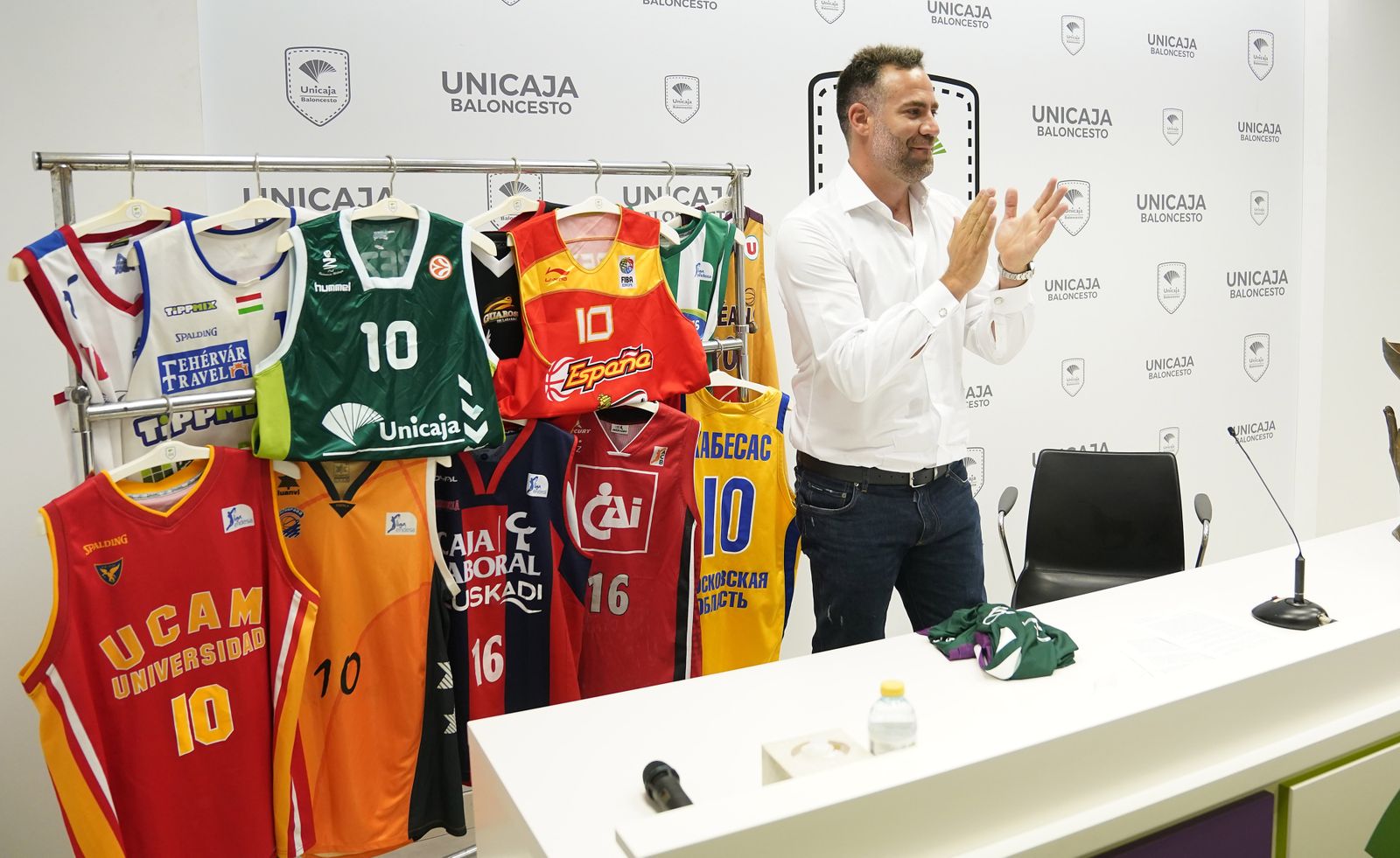 Las fotos del adiós de Carlos Cabezas