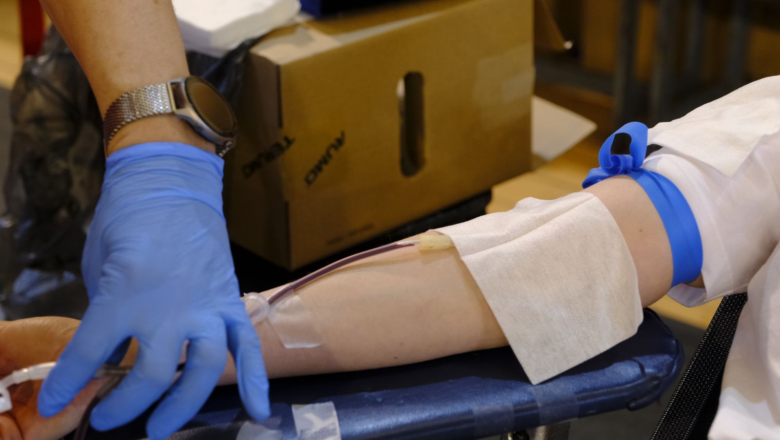 Imágenes de la donación colectiva de sangre y plasma en el Pabellón Rafael Florido