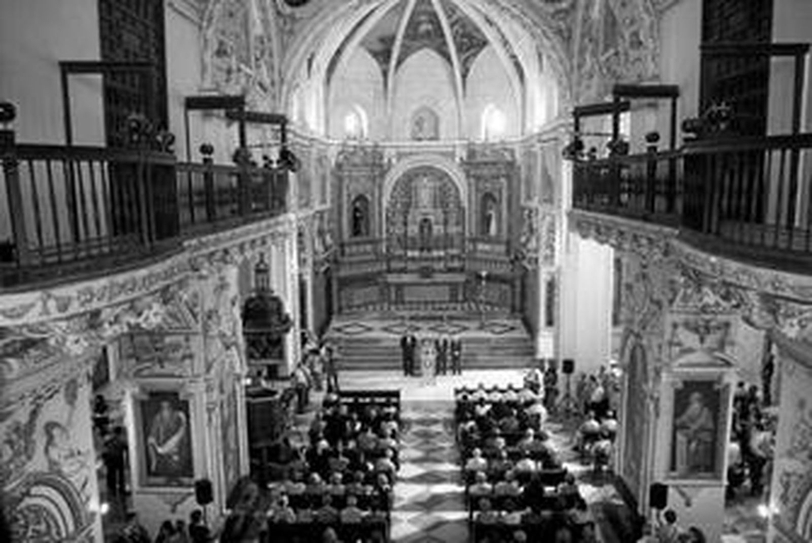 Aspecto interior de San Agustín, el día del acto oficial de apertura.