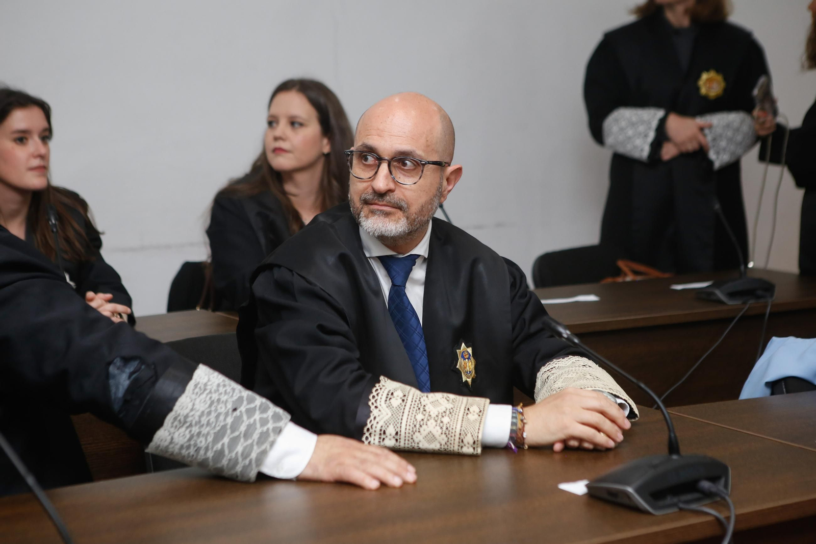 Fotos de la imposición de la Cruz de San Raimundo de Peñafort a la jueza María José Sanz Alcázar en Algeciras