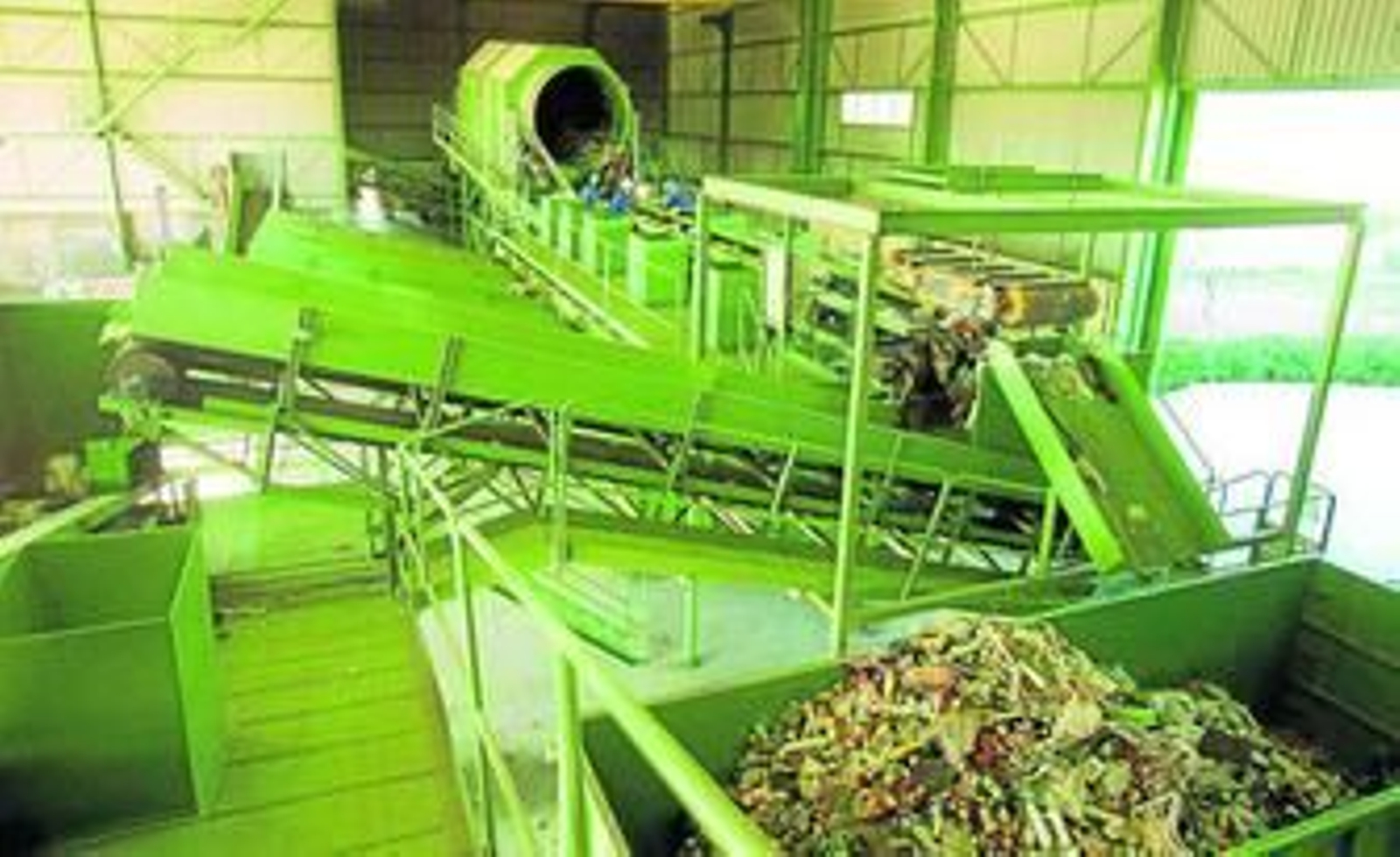 Centro de Tratamiento de basura en Bollullos de la Mitación, en Sevilla. Centro de Tratamiento de basura en Bollullos de la Mitación, en Sevilla.