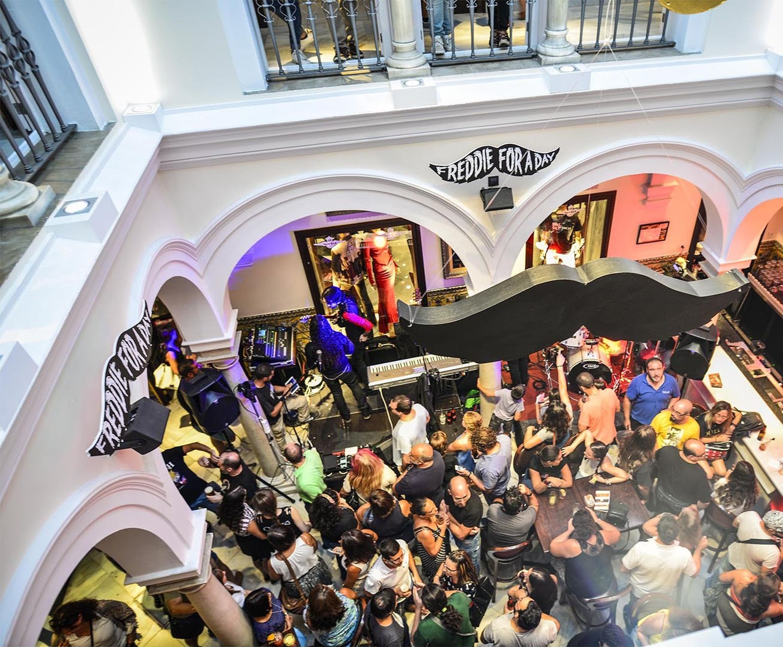 Interior de Hard Rock Cafe Sevilla.