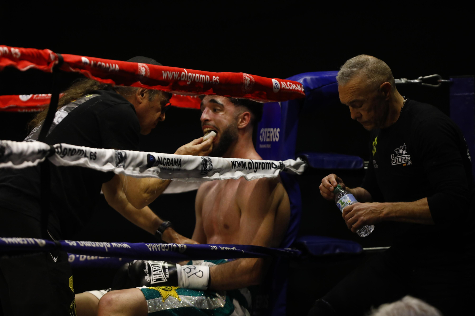 Las imágenes del combate entre José Luis Navarro Jr y Ronny Landaeta en Córdoba