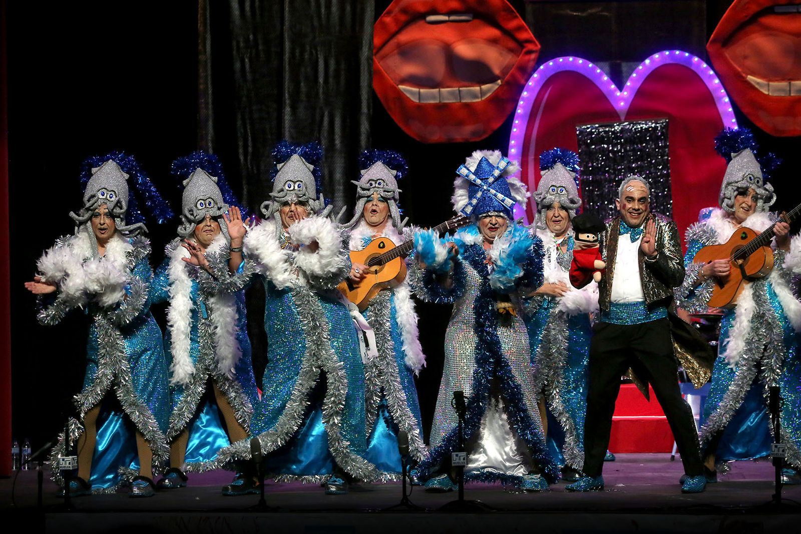 Primer día del Carnaval Colombino en imágenes