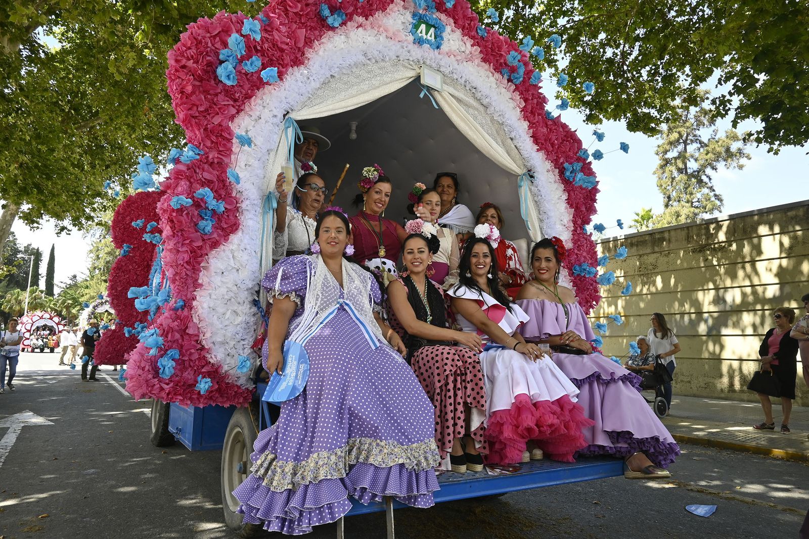Todos los rocieros de la comitiva de la Hermandad de Huelva, en imágenes