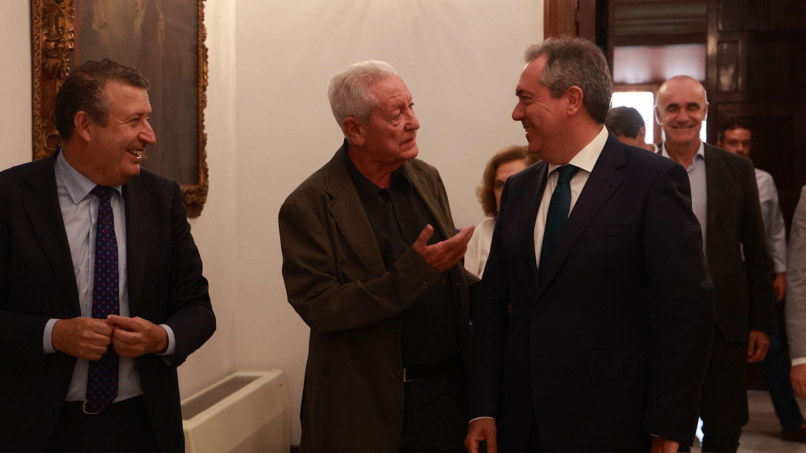 Rafael Escuredo, esta semana en Sevilla, junto a Juan Espadas y Javier Fernández.