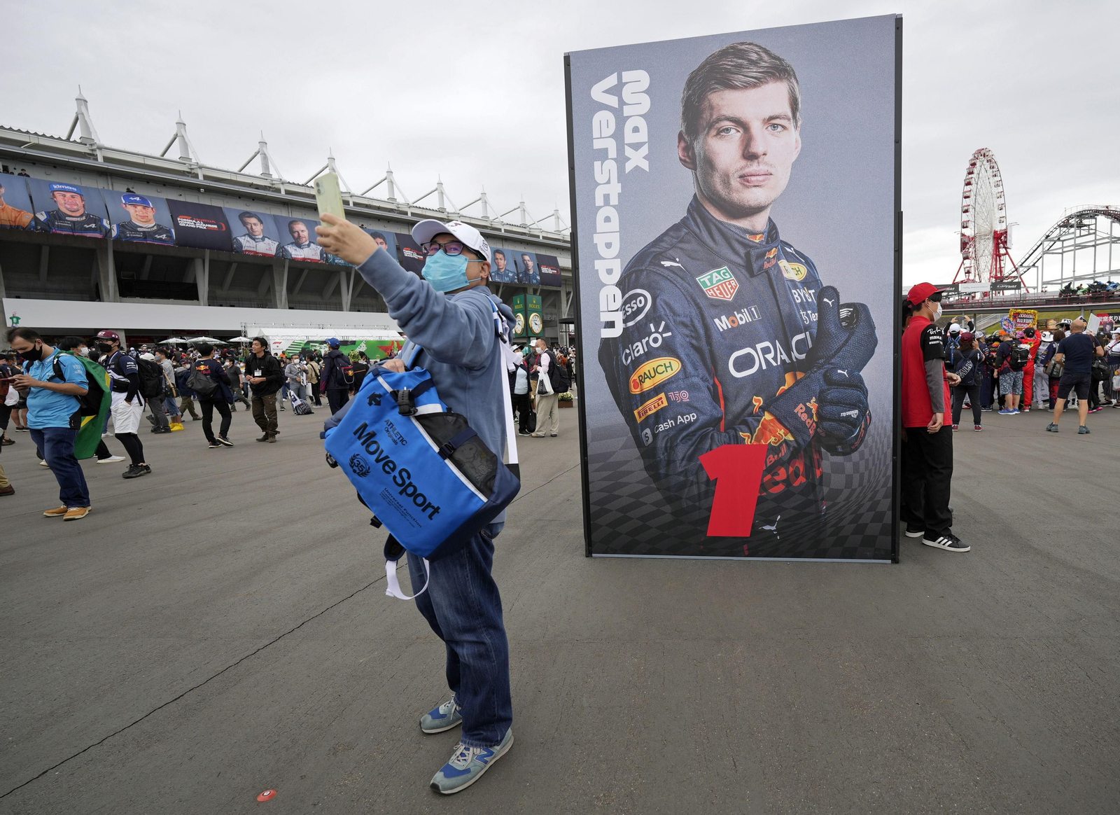 Las imágenes del segundo título de Verstappen