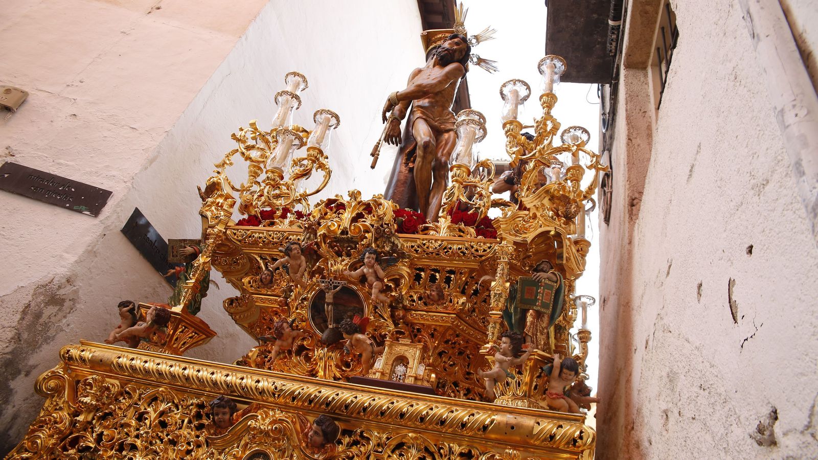 Por los Grifos de San José