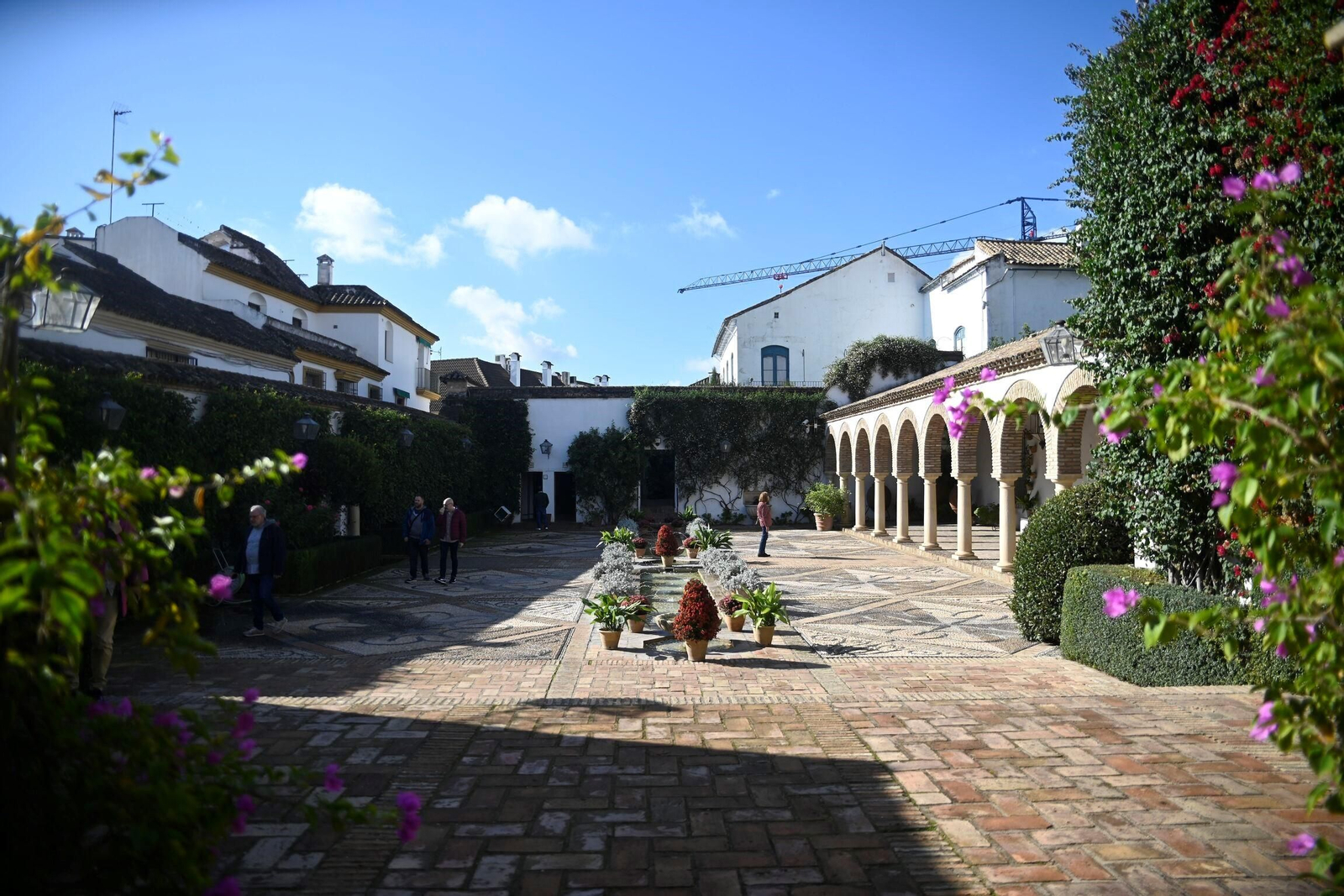 Un recorrido fotográfico por el Palacio de Viana de Córdoba en otoño