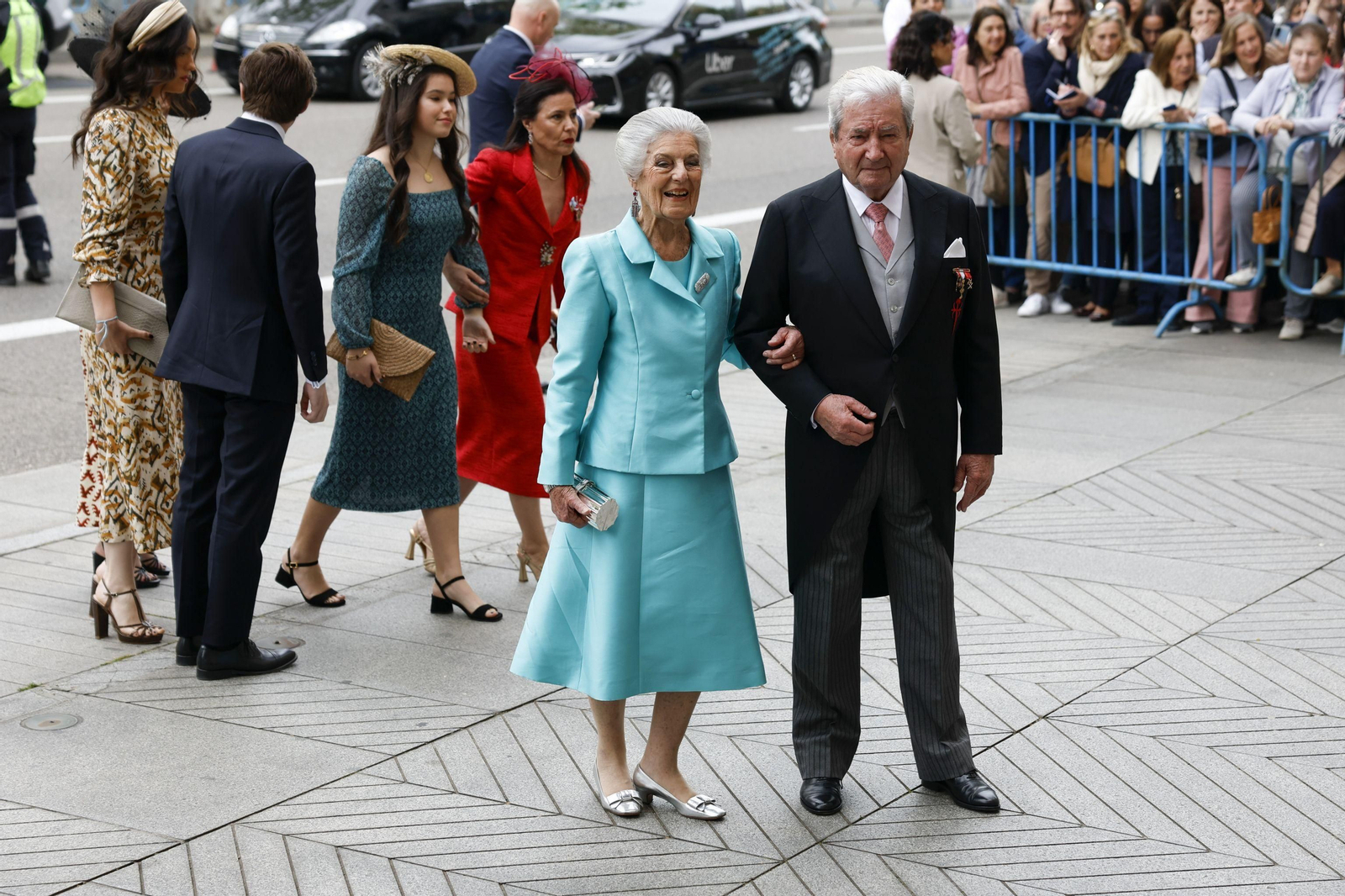 La abuela materna de la novia, Teresa de Borbón-Dos Sicilias y su marido
