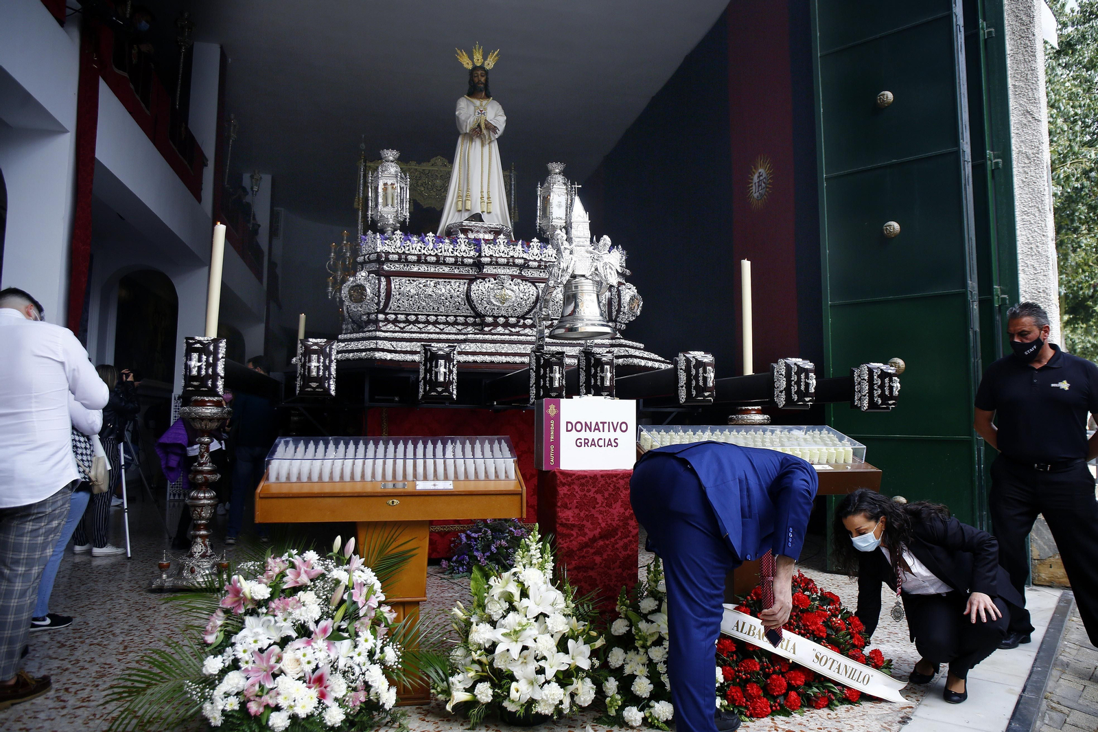 Las fotos del Lunes Santo en Málaga: la devoción en el barrio de La Trinidad