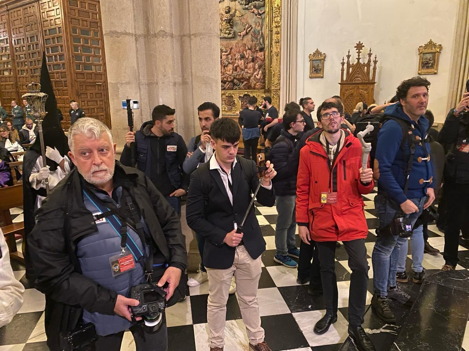 En imágenes: Primera suspensión en la tarde del Jueves Santo