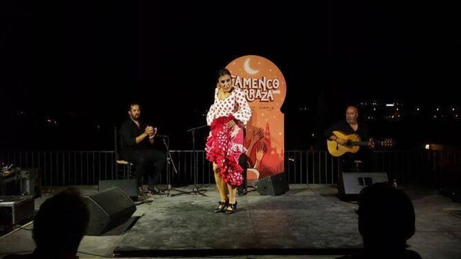 actuacion-Flamenco-Terraza_1802230525_186867696_667x375 (1) actuacion-Flamenco-Terraza_1802230525_186867696_667x375 (1)