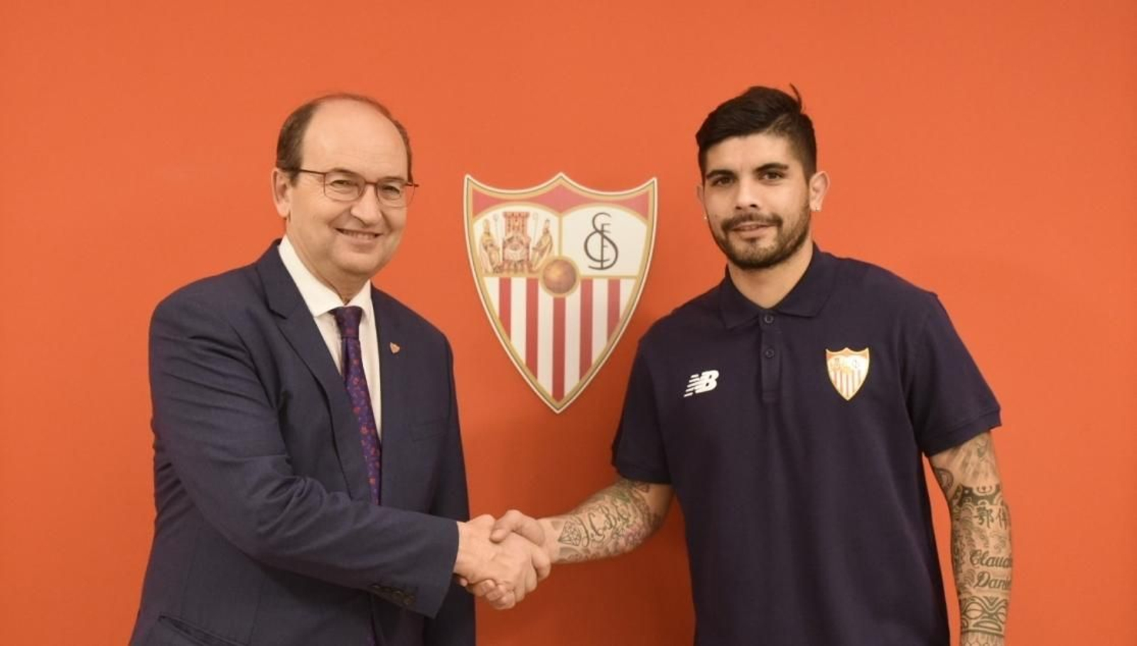 Pepe Castro y Éver Banega.