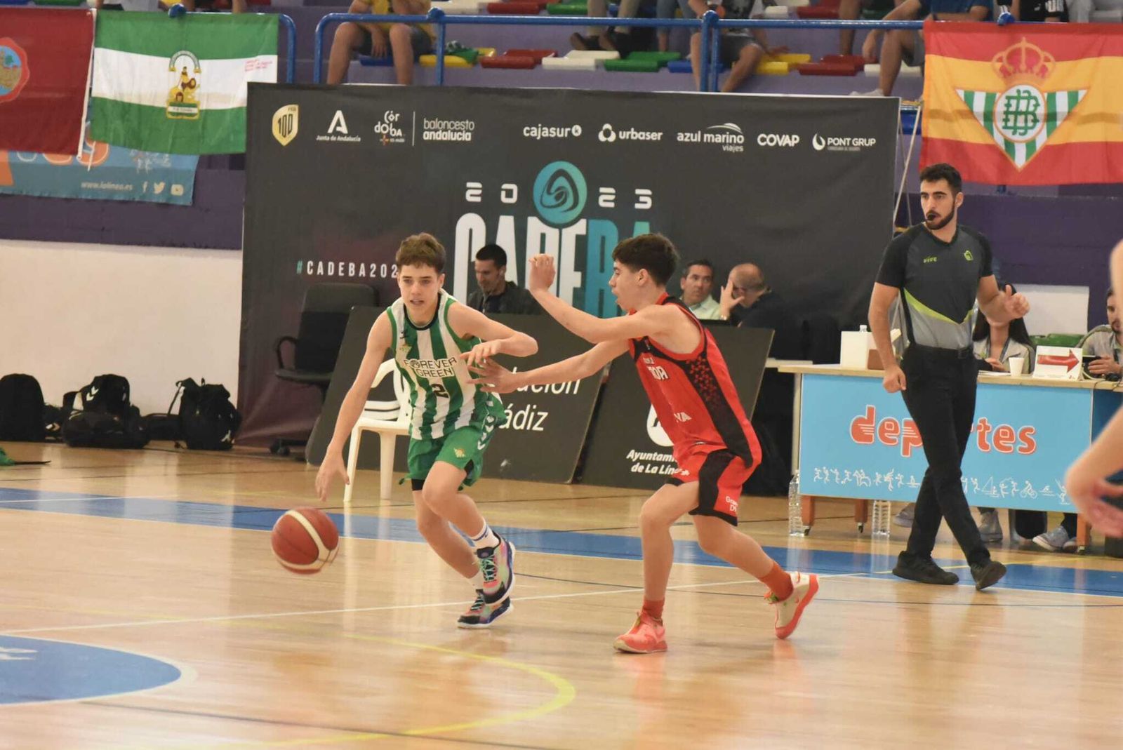 Las fotos de las semifinales del Cadeba infantil masculino de La Línea