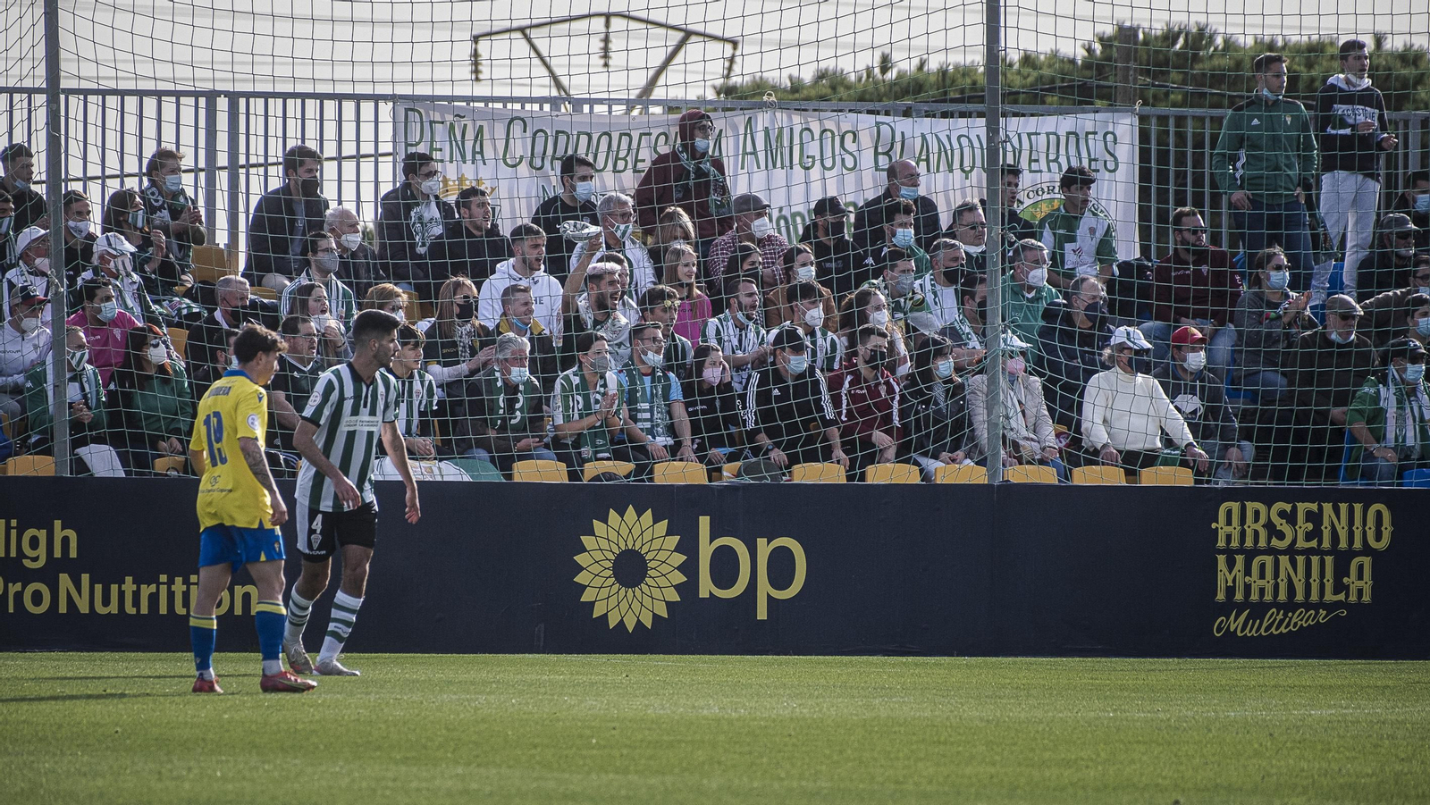 Las imágenes del triunfo del Córdoba CF ante el Cádiz B