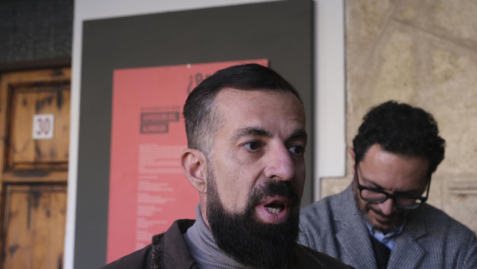 ¿Eres + machista o + racista?, exposición en la Escuela de Artes de Almería, en imágenes