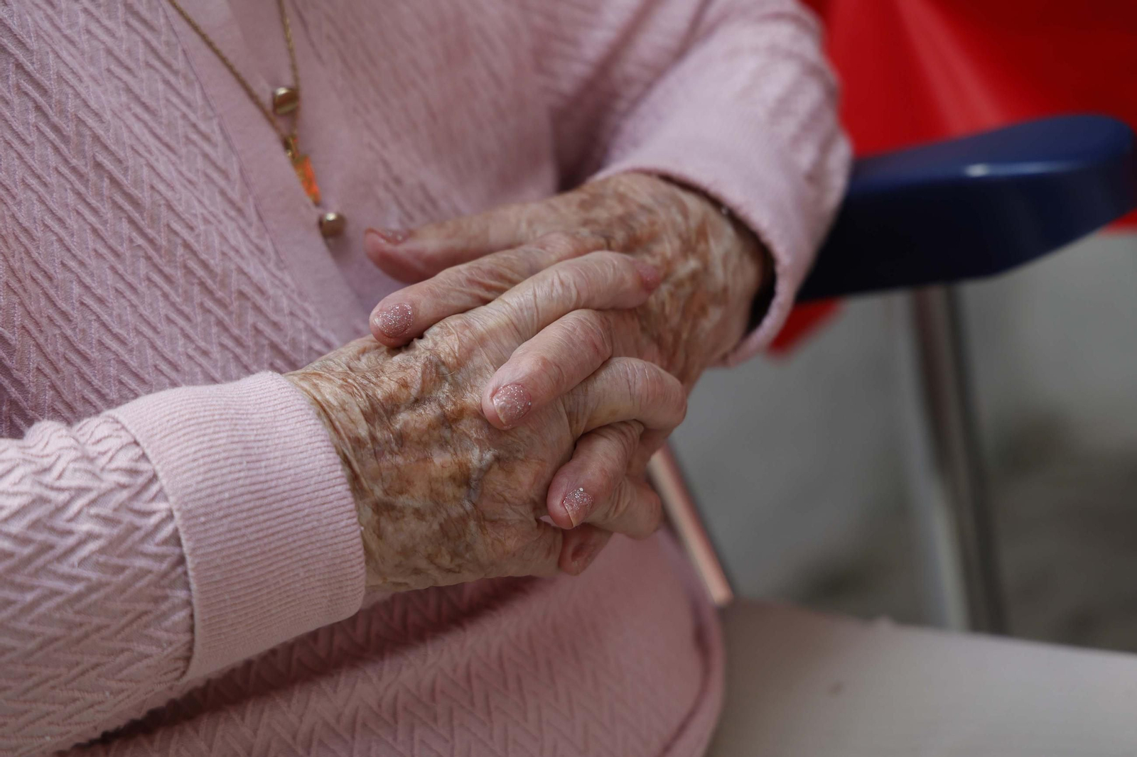 La vecina de Tarifa Juana Medero cumple 100 años rodeada de su familia