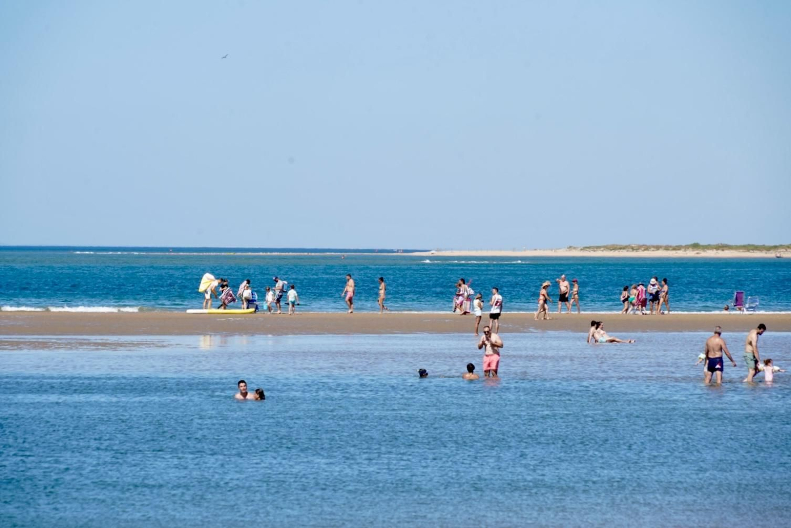 La mañana del sábado en la nueva playa de El Portil