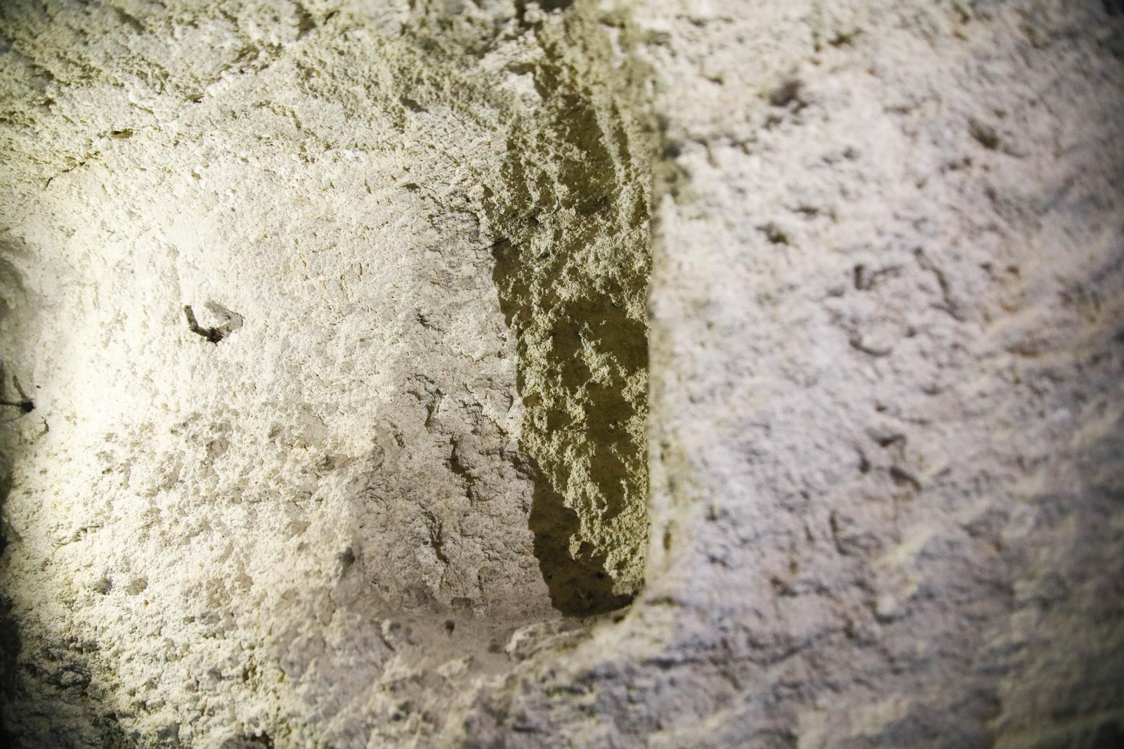 Imágenes de los refugios de la guerra civil descubierto en el barrio de Las Trincheras