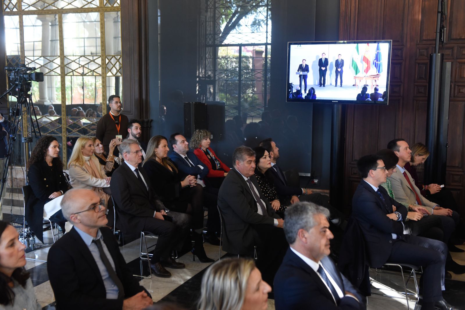 El rector de la Universidad de Almería, José Joaquín Céspedes, ha tomado posesión de su cargo