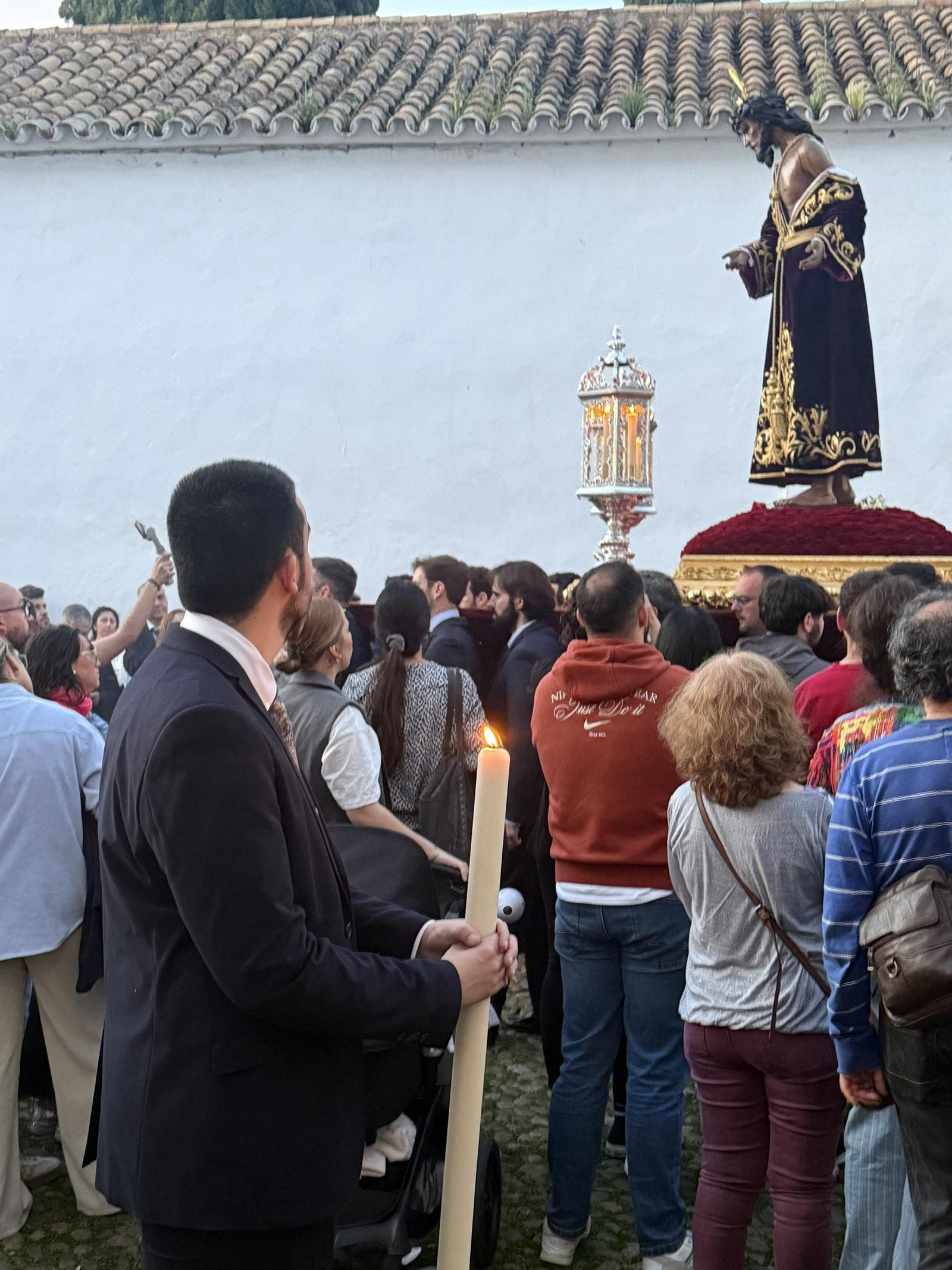 El vía crucis del Señor de la Humildad y Paciencia de Córdoba, en imágenes