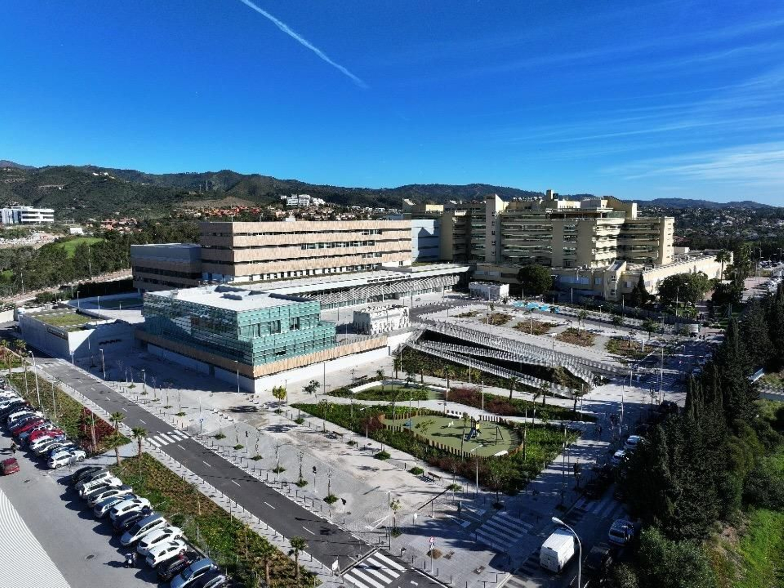 Vista aéra del Hospital Universitario Costa del Sol. Vista aéra del Hospital Universitario Costa del Sol.
