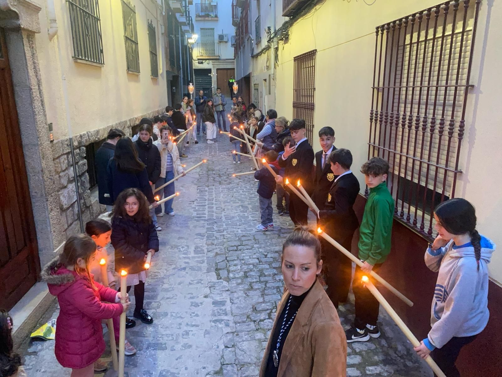 La Hermandad del Divino Maestro de Jaén realiza su traslado a la iglesia de La Merced