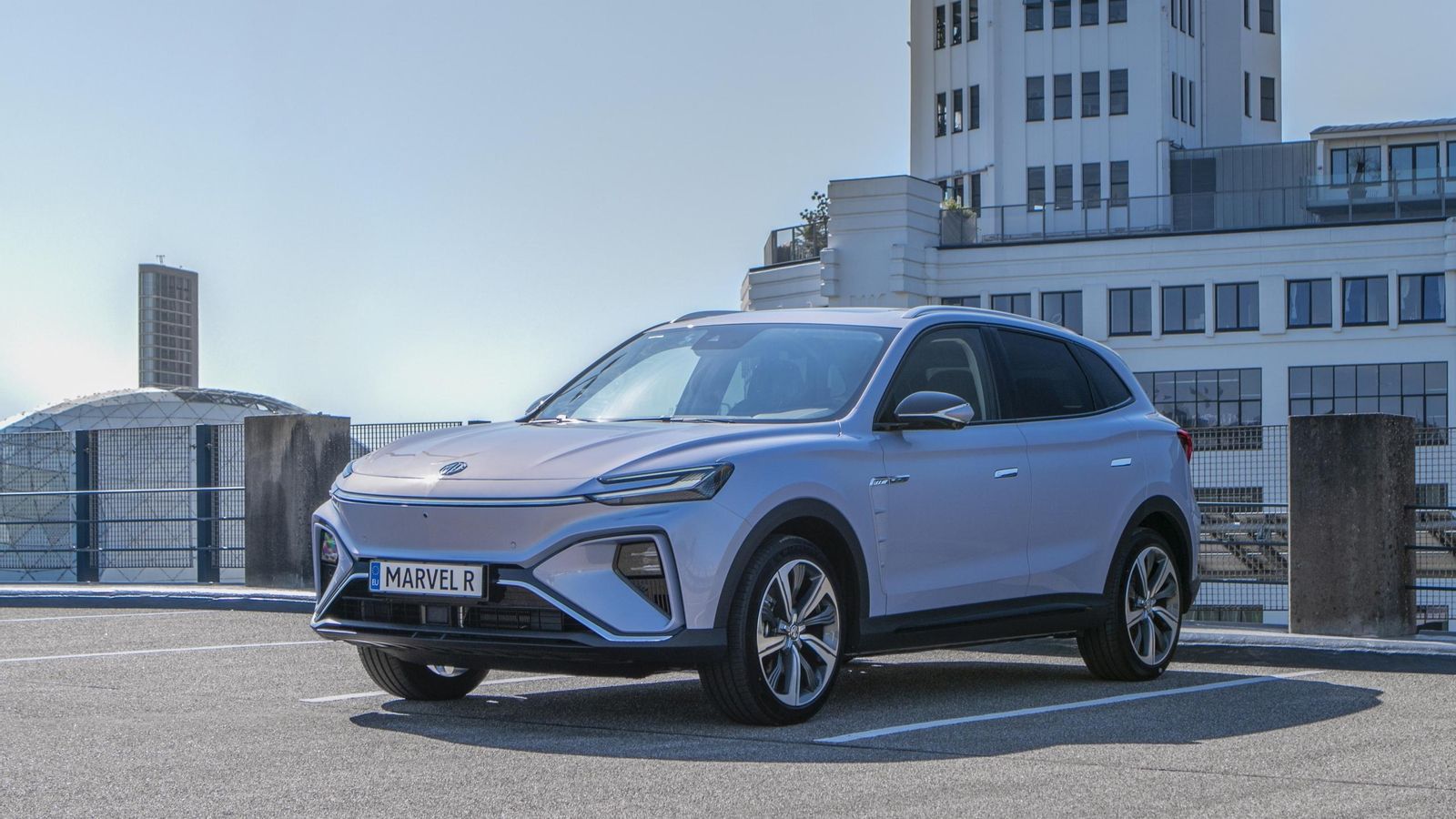 El Marvel R es el modelo más grande y lujoso de la oferta de MG. Tendrá versiones con tracción trasera o total y, según éstas, potencias diferentes.