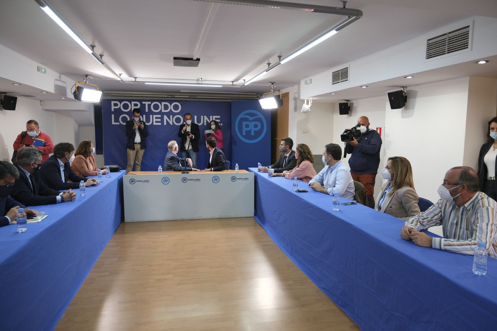 Fotogalería 'Gabriel Amat deja la Presidencia Provincial del PP de Almería'