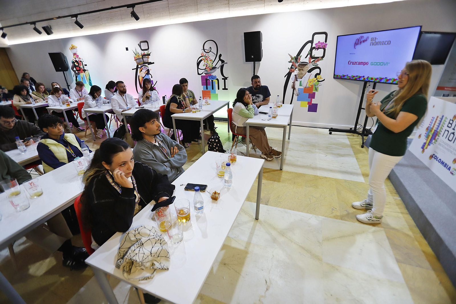 Binómico: Imágenes de la jornada de la jornada de martes en el congreso gastronómico Iberoamericano