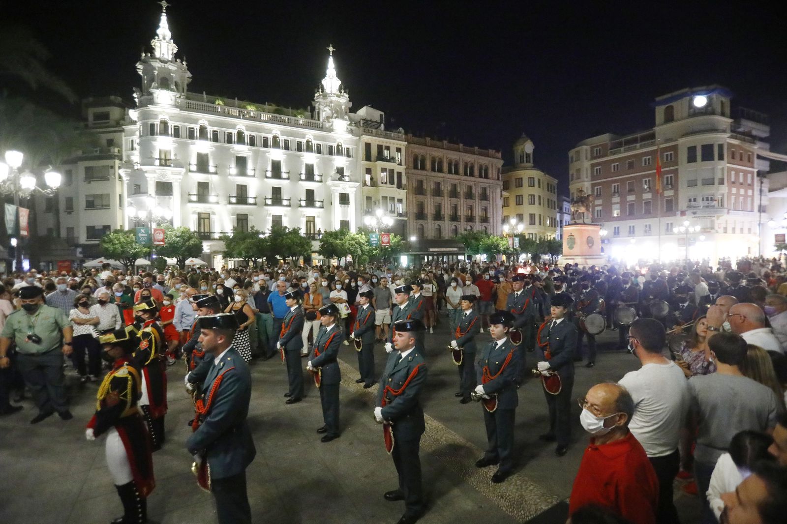 La retreta militar en Córdoba, en fotografías