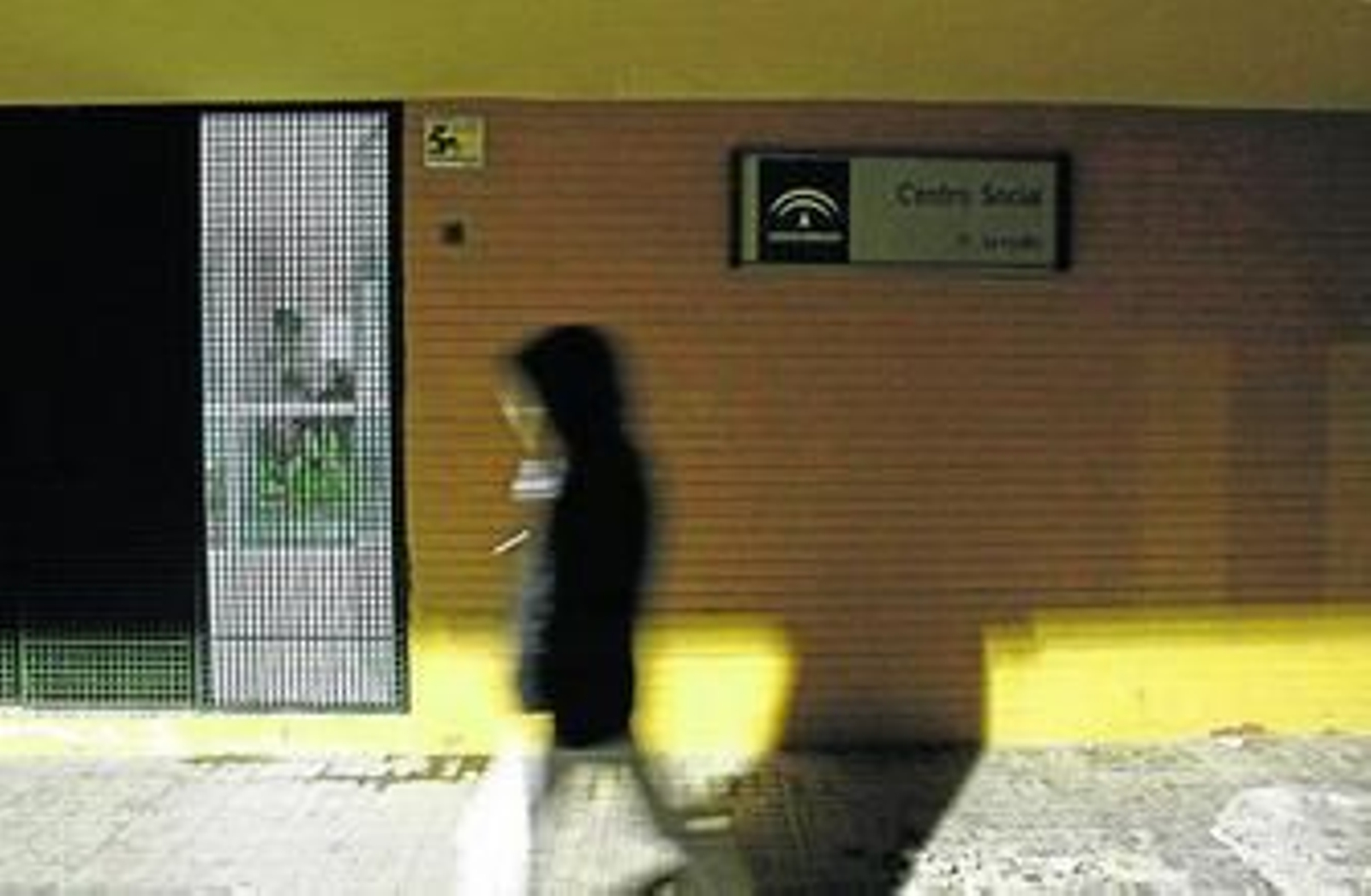 El Centro Social El Junquillo, cerrado.