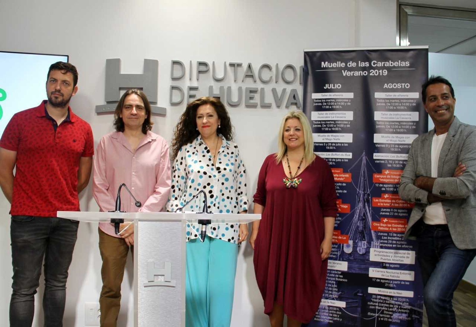 Un momento de la presentación en la Diputación del espectaculo que se podrá ver hoy en La Rábida.