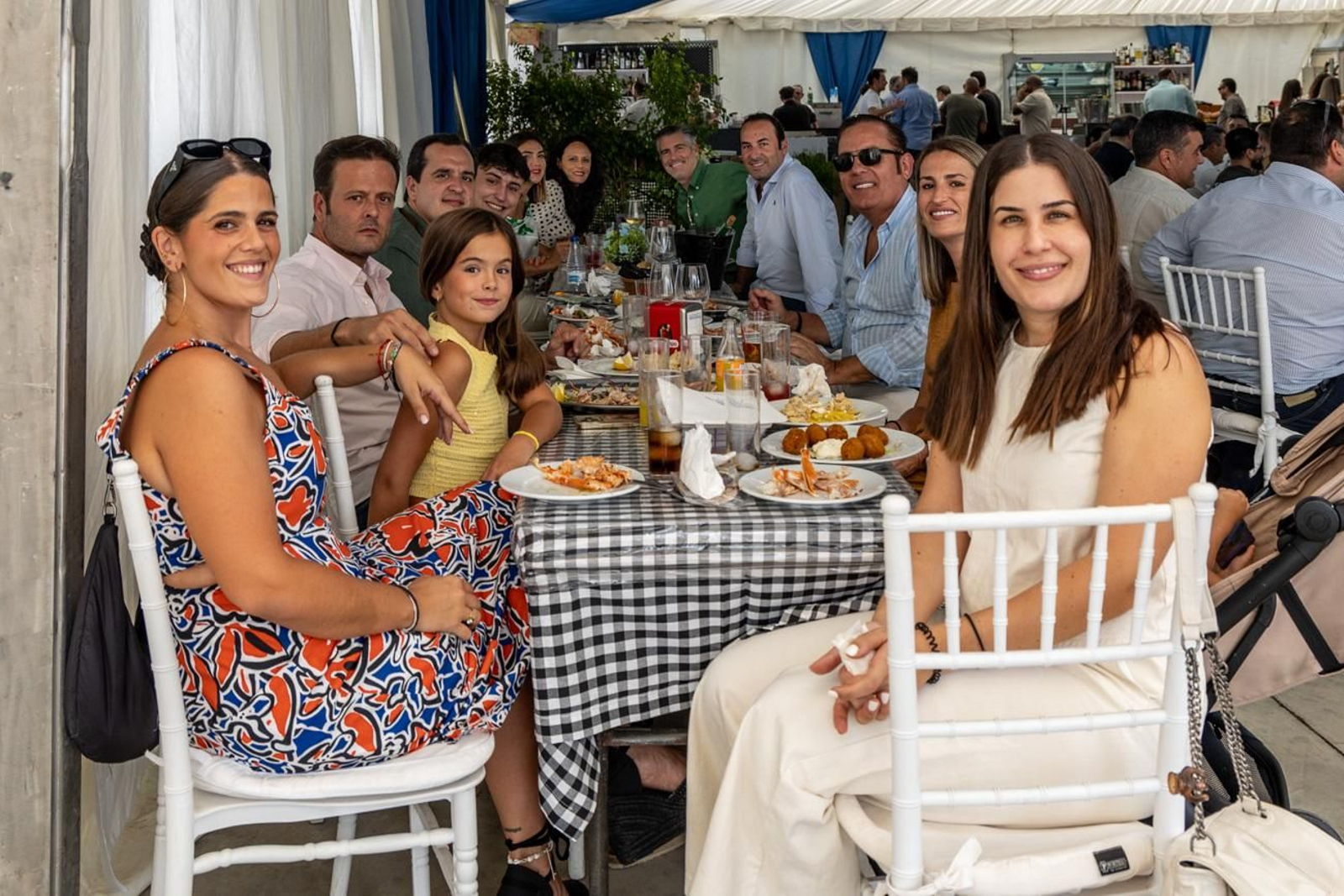 Música, risas y buen ambiente en la Feria de Andújar en su jornada de día