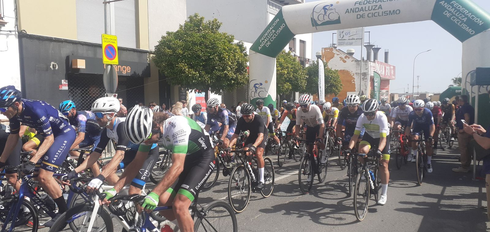 Una imagen de la salida de la prueba en El Viso del Alcor.