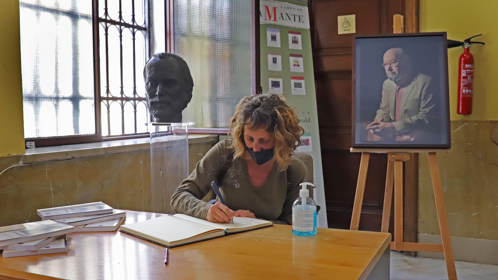 Jornada de luto por la muerte de Caballero Bonald