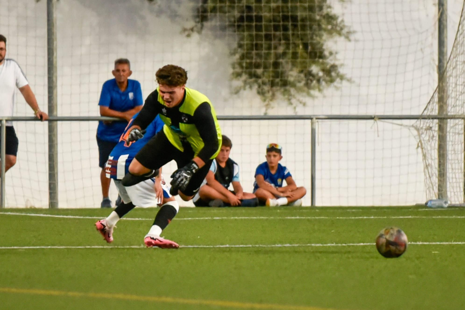 Las imágenes del triunfo del Xerez CD en el Trofeo Andrés Chacón