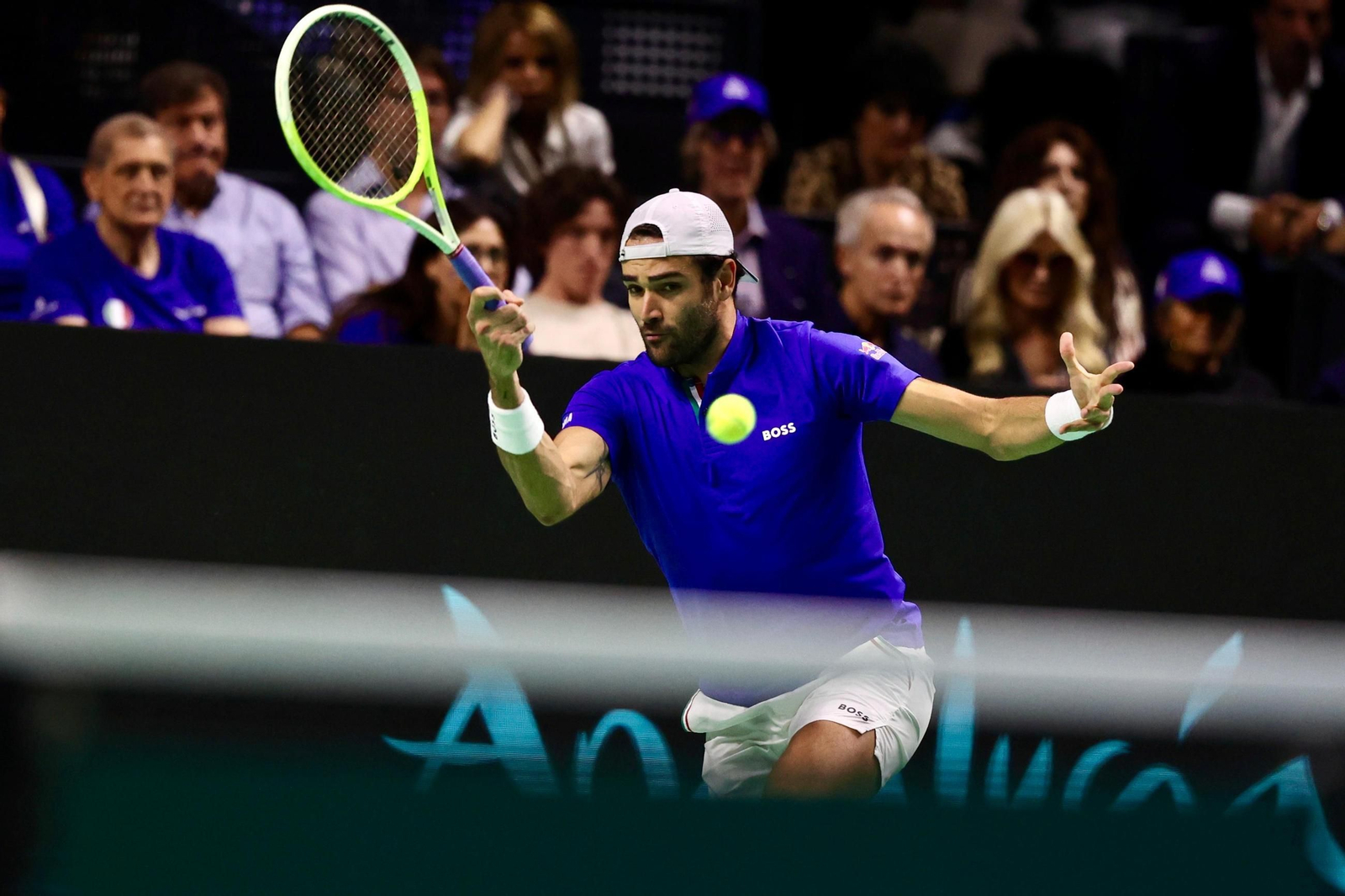 Paseo militar de Berrettini ante Van de Zandschulp e Italia se queda a un paso de la Copa Davis