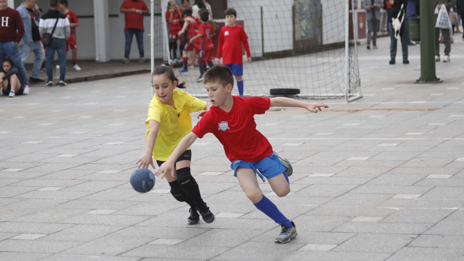 Las fotos de la jornada de balonmano calle